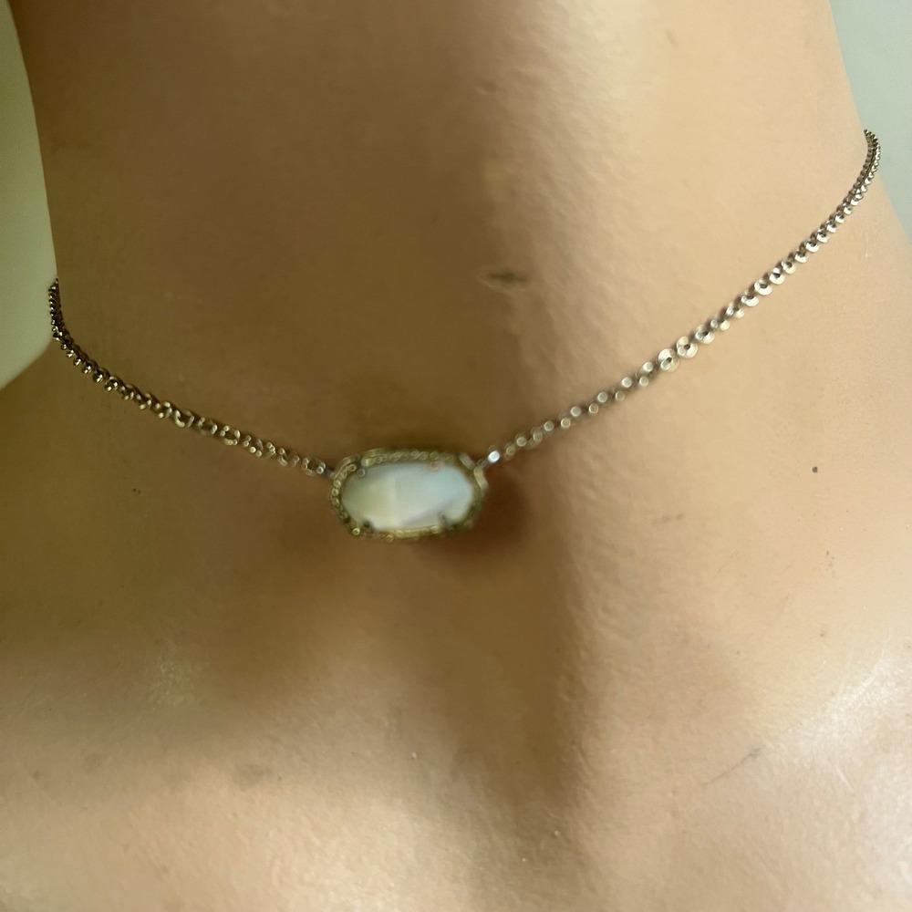 Kendra Scott Eliza Pendant Necklace Iridescent White Stone Silver-Tone